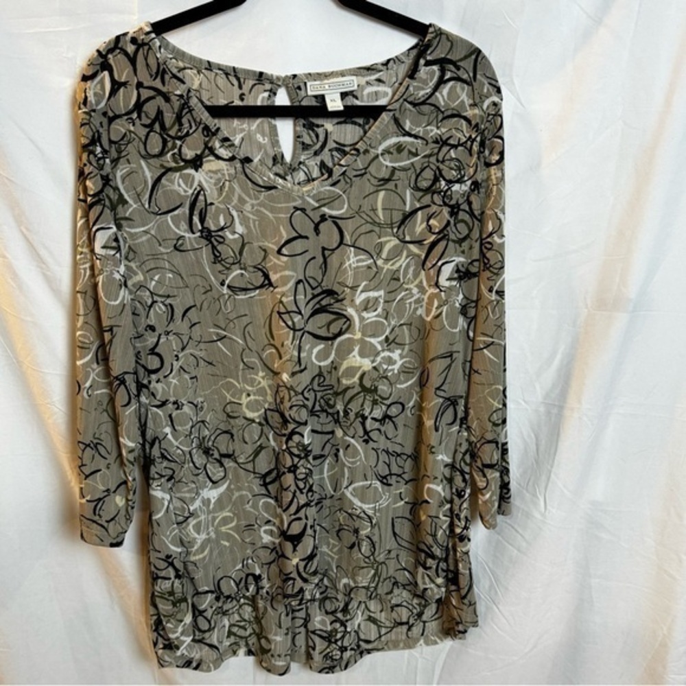 Dana Buchman Knit Top Keyhole Back Size XL